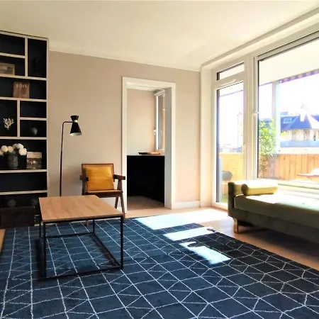 Elegant 48sqm Eiffel - View & Large Terrace *