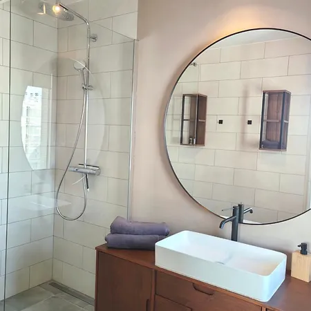 Elegant 48sqm Eiffel - View & Large Terrace *