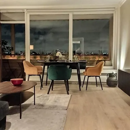 Elegant 48sqm Eiffel - View & Large Terrace