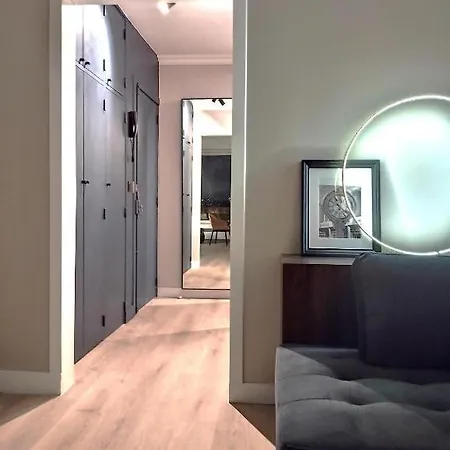 Appartement Elegant 48sqm Eiffel - View & Large Terrace Parijs