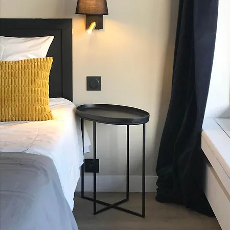 Elegant 48sqm Eiffel - View & Large Terrace * Paris
