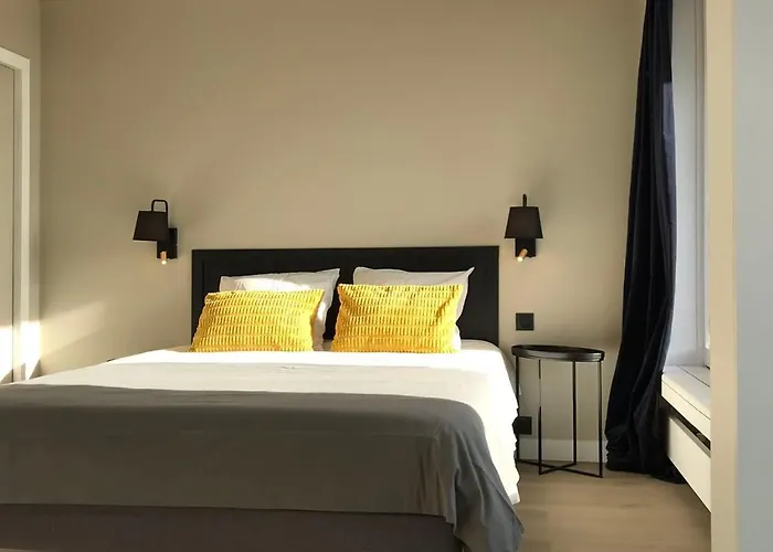 Elegant 48sqm Eiffel - View & Large Terrace * Parigi